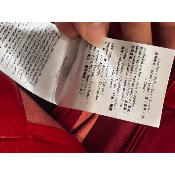 VALENTINO Garavani Red Bow-Detailed Leather Shorts size EU 38 - Picture 9 of 12